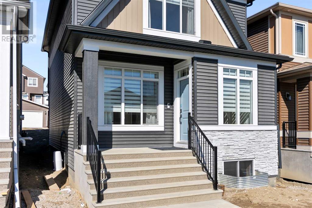 Single Family House for Sale in  Edith Road NW Glacier Ridge Calgary 