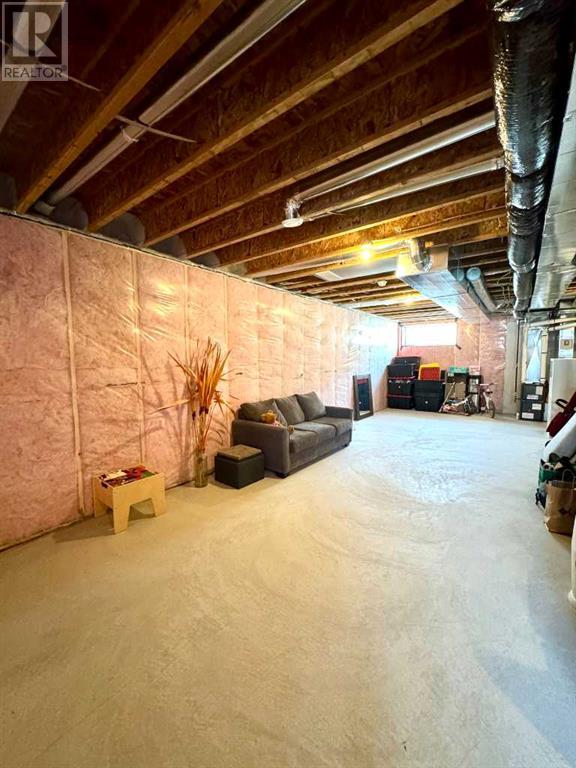 Single Family House for Sale in  Edith Road NW Glacier Ridge Calgary 