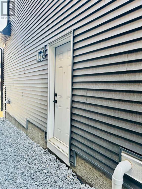 Single Family House for Sale in  Edith Road NW Glacier Ridge Calgary 