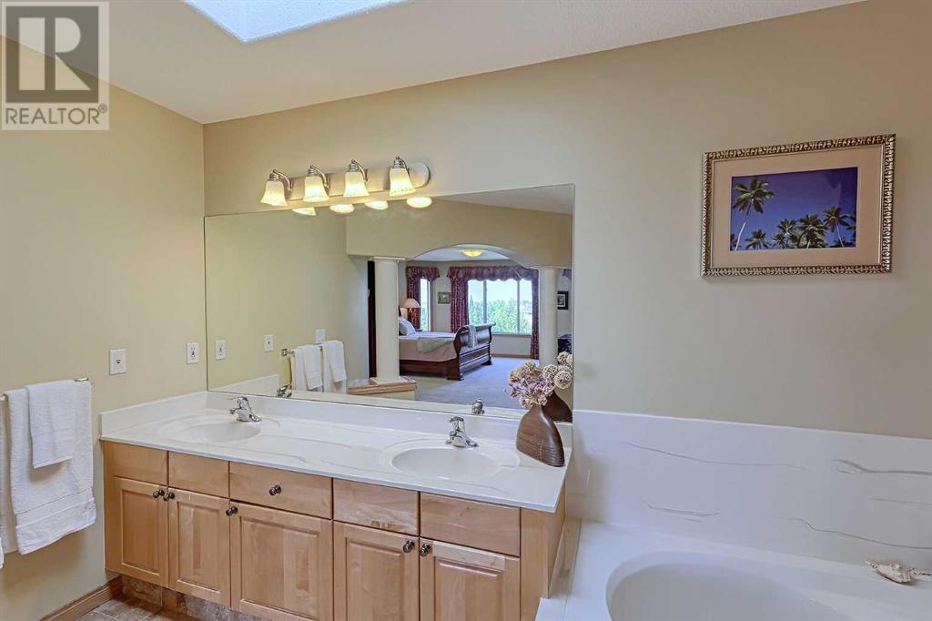 Single Family House for Sale in  Royal Highland Court NW Royal Oak Calgary 