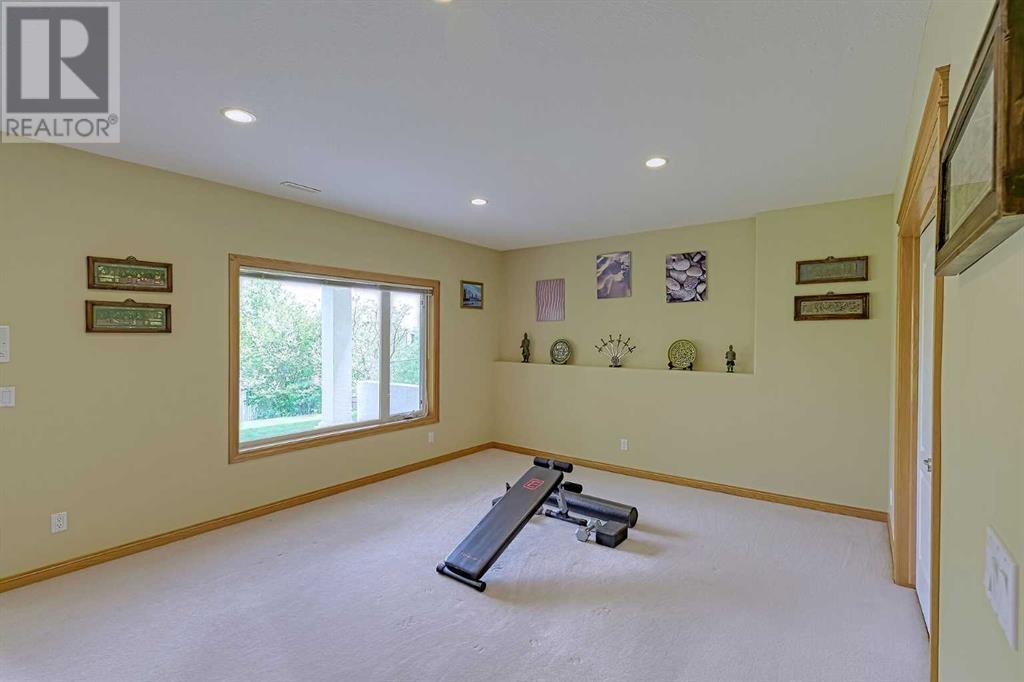 Single Family House for Sale in  Royal Highland Court NW Royal Oak Calgary 