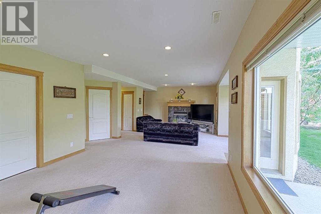 Single Family House for Sale in  Royal Highland Court NW Royal Oak Calgary 