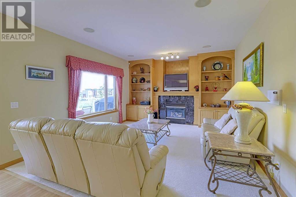 Single Family House for Sale in  Royal Highland Court NW Royal Oak Calgary 