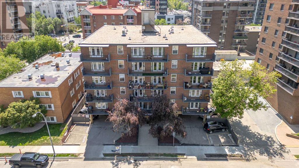 Single Family House for Sale in    Avenue SW Beltline Calgary 