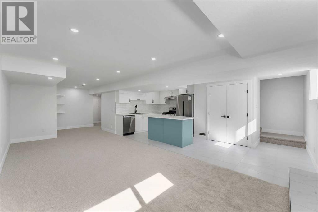 Single Family House Bungalow for Sale in  whitestone Way NE Whitehorn Calgary 