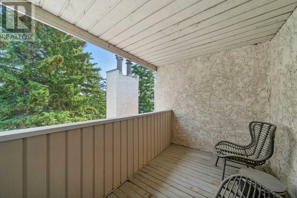 Single Family House for Sale in   Varsity Drive NW Varsity Calgary 