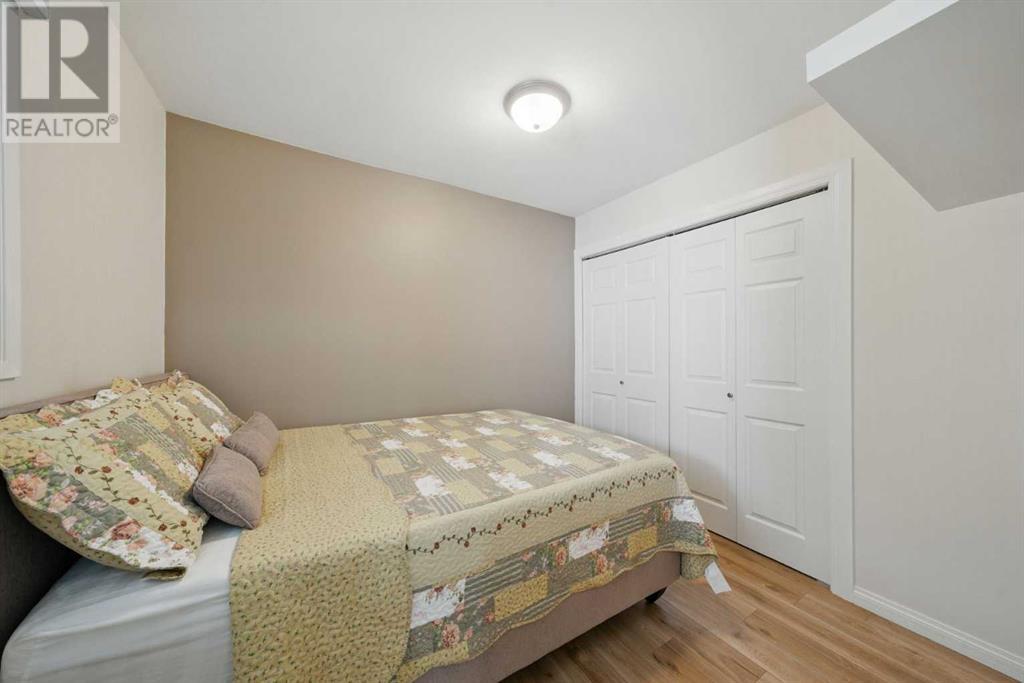 Single Family House for Sale in   Varsity Drive NW Varsity Calgary 
