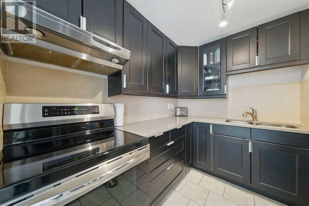 Single Family House for Sale in   Varsity Drive NW Varsity Calgary 
