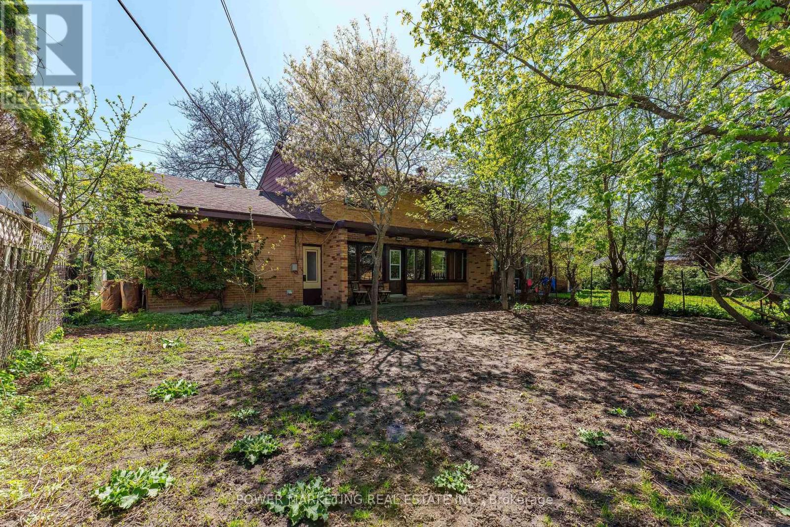 Photo 4 of 1244 Prince Of Wales Drive, Ottawa ON