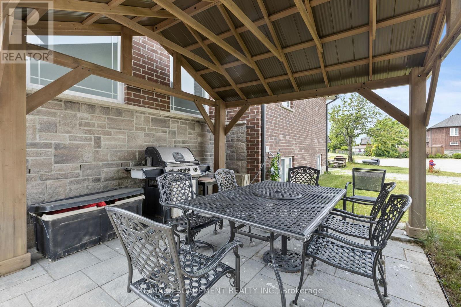 Photo 31 of 87 Owen Place, Hamilton ON