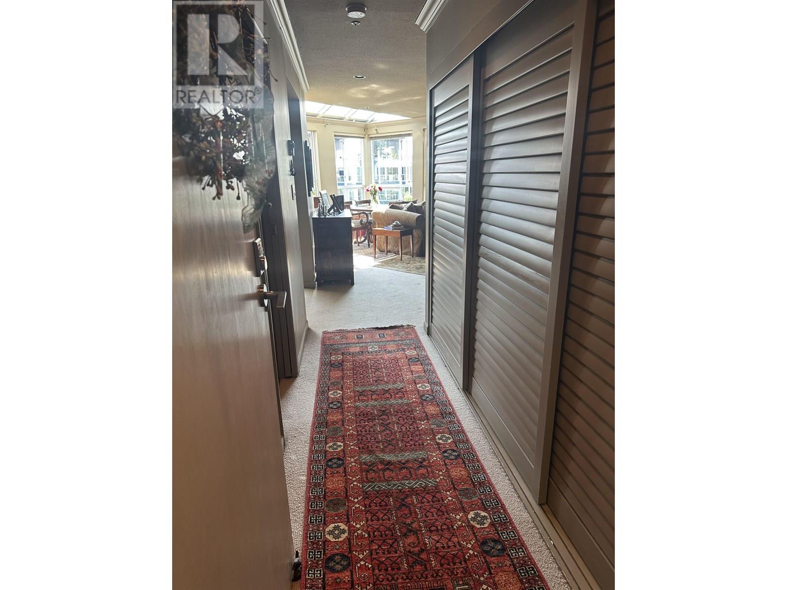 Photo 5 of 404 1551 Mariner Walk, Vancouver BC