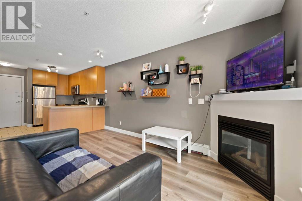 Single Family House for Sale in   Richard Court SW Lincoln Park Calgary 
