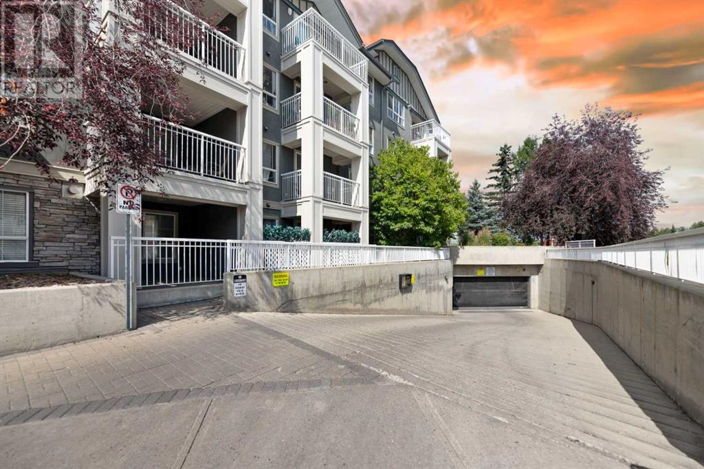 Single Family House for Sale in   Richard Court SW Lincoln Park Calgary 