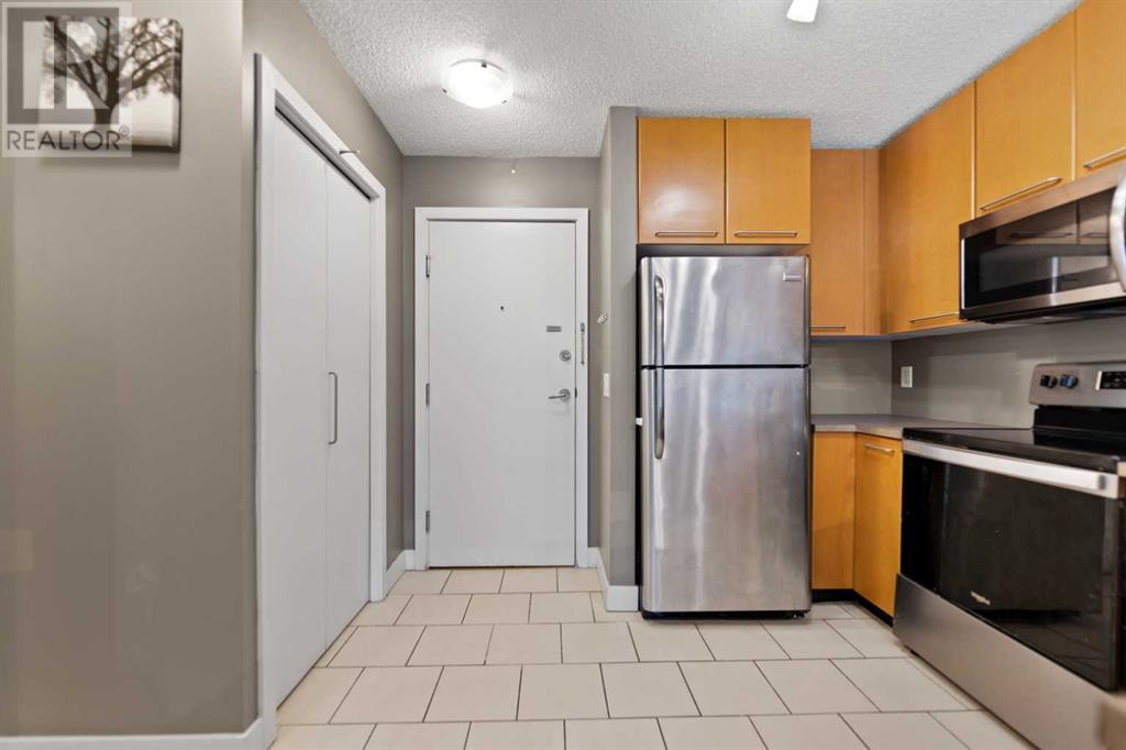 Single Family House for Sale in   Richard Court SW Lincoln Park Calgary 