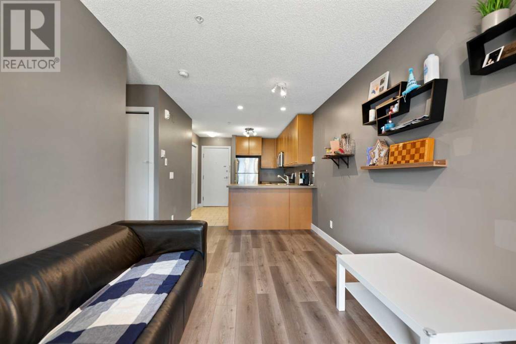 Single Family House for Sale in   Richard Court SW Lincoln Park Calgary 