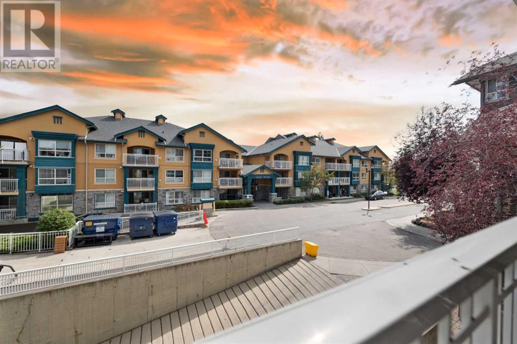 Single Family House for Sale in   Richard Court SW Lincoln Park Calgary 