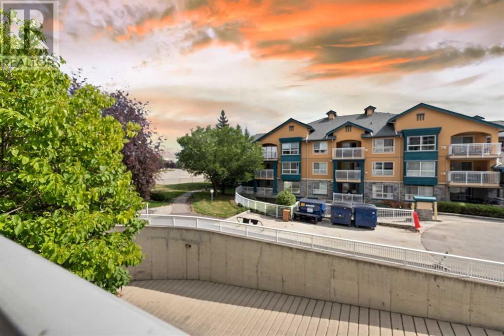 Single Family House for Sale in   Richard Court SW Lincoln Park Calgary 