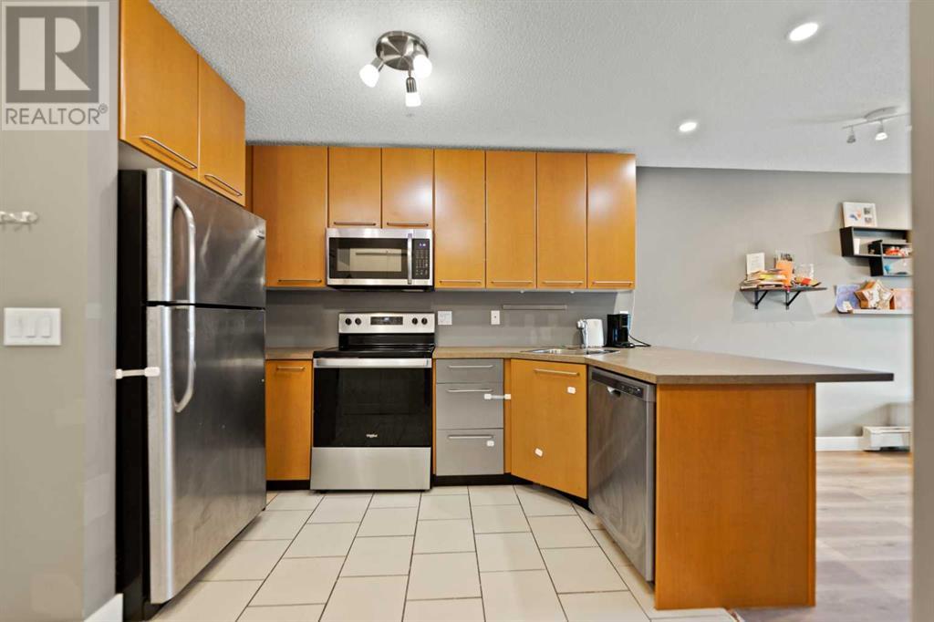 Single Family House for Sale in   Richard Court SW Lincoln Park Calgary 