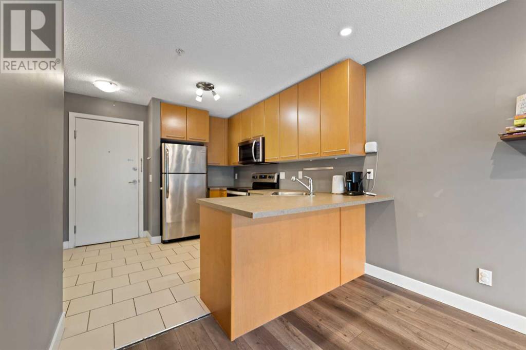 Single Family House for Sale in   Richard Court SW Lincoln Park Calgary 