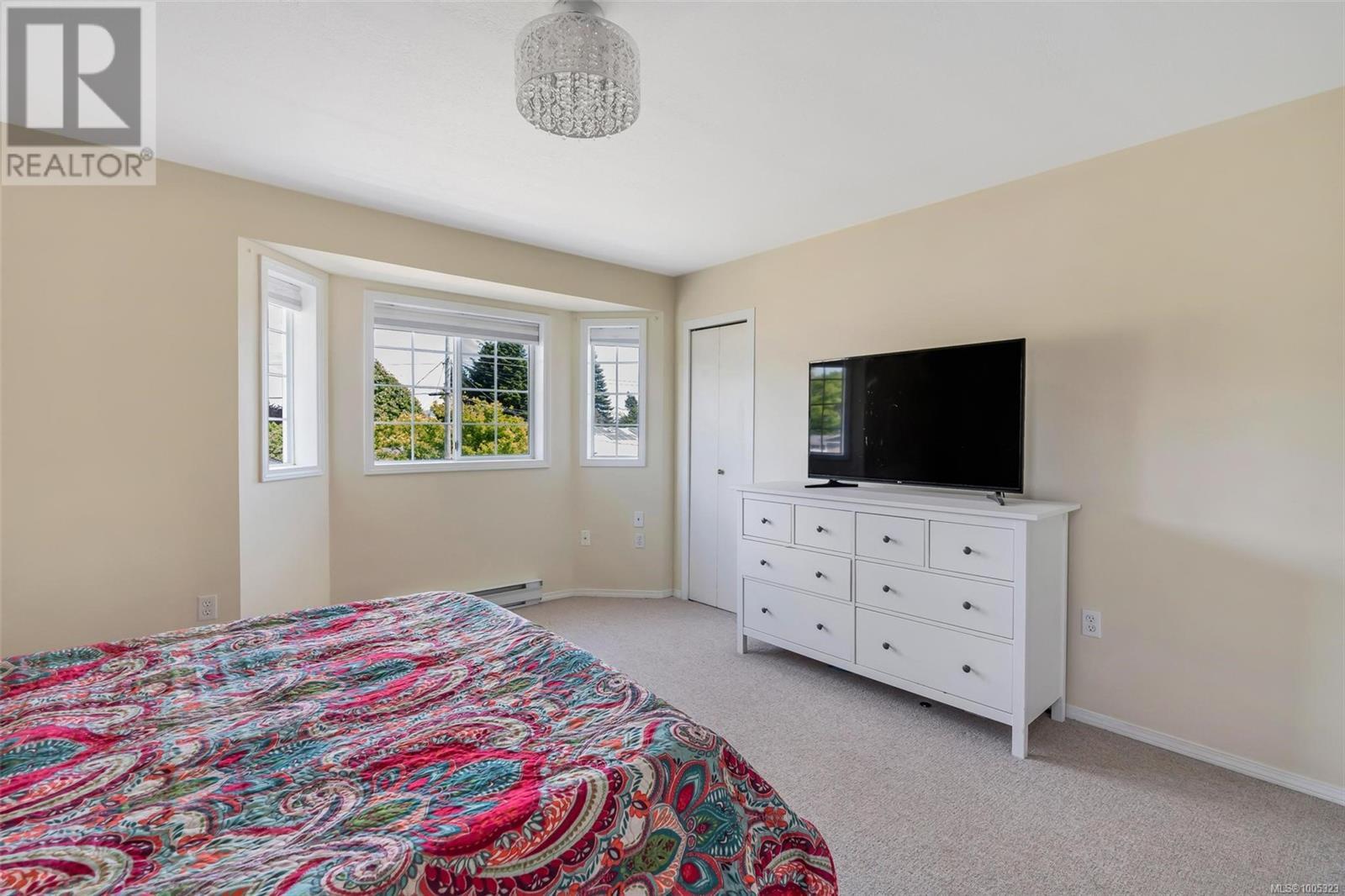  6520 Country Road, Sooke