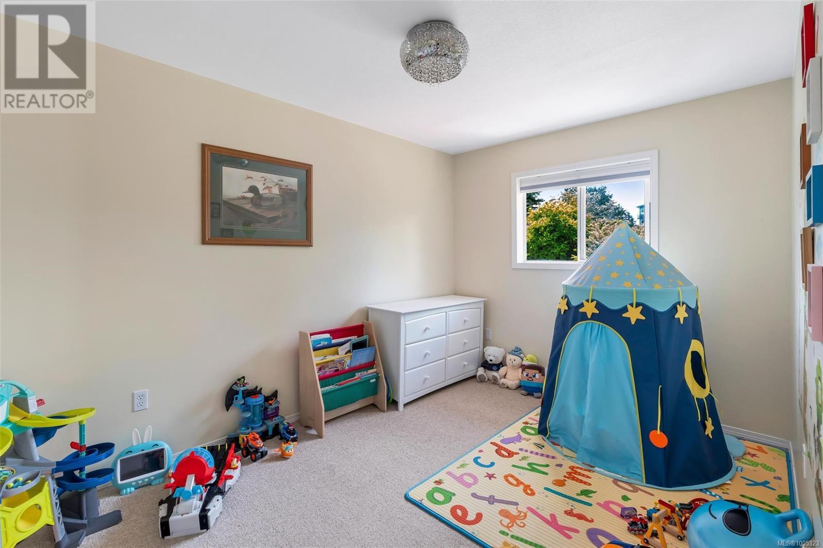  6520 Country Road, Sooke