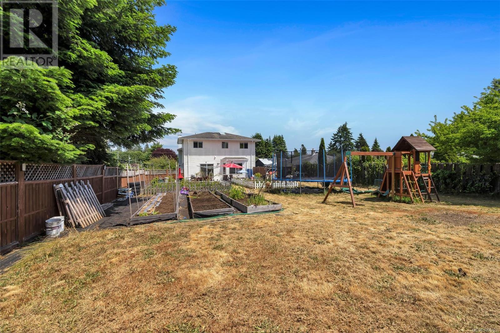  6520 Country Road, Sooke