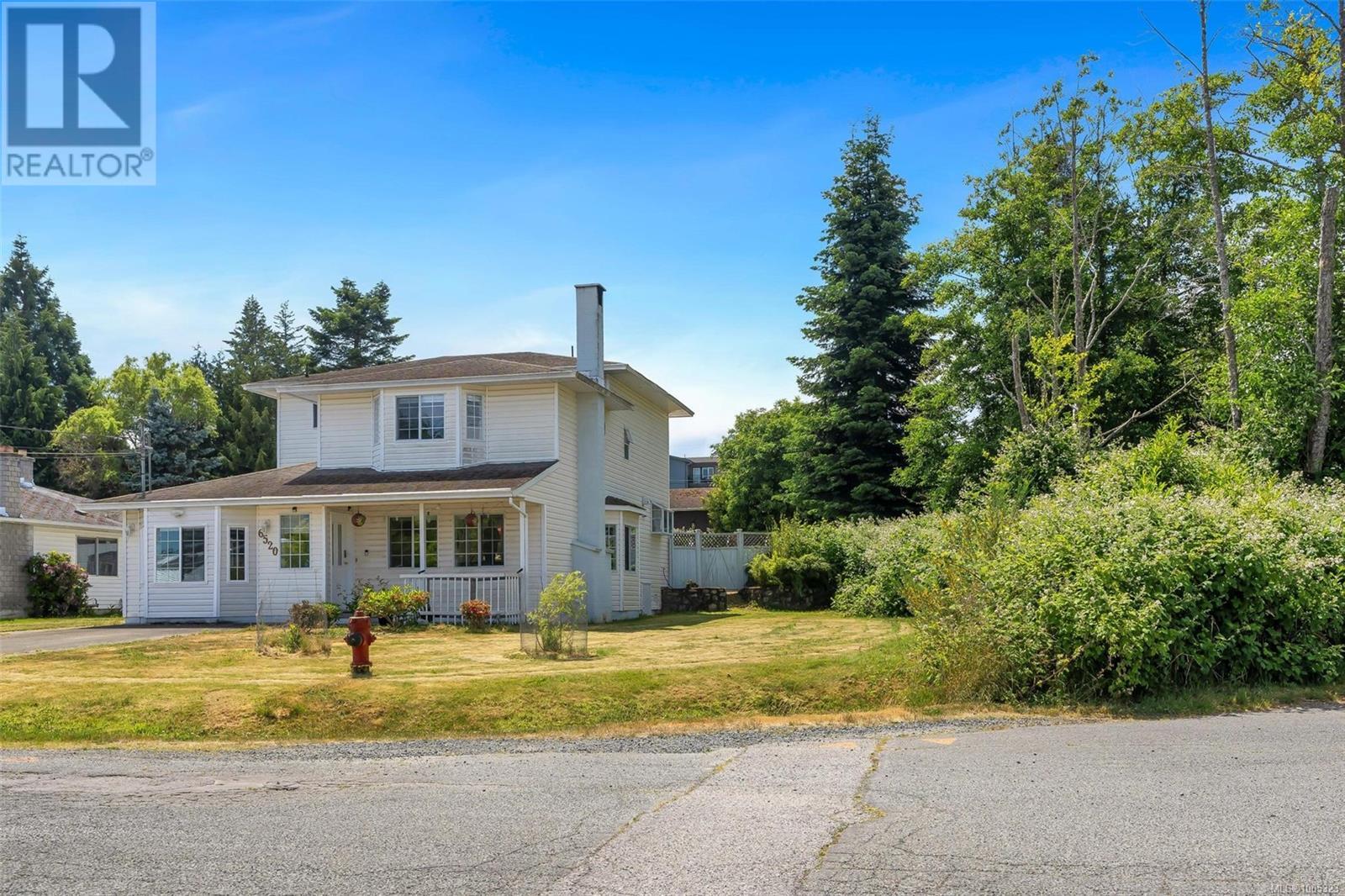  6520 Country Road, Sooke