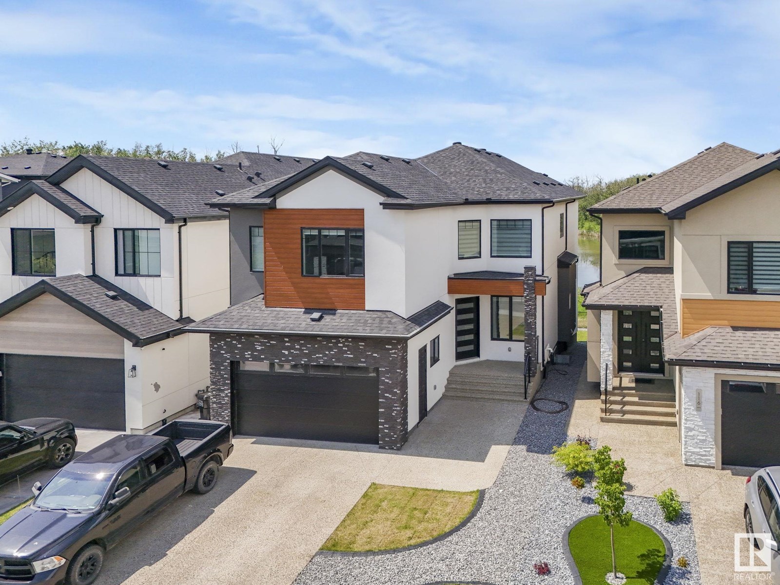Photo 3 of 120 38 St Sw Sw, Edmonton AB