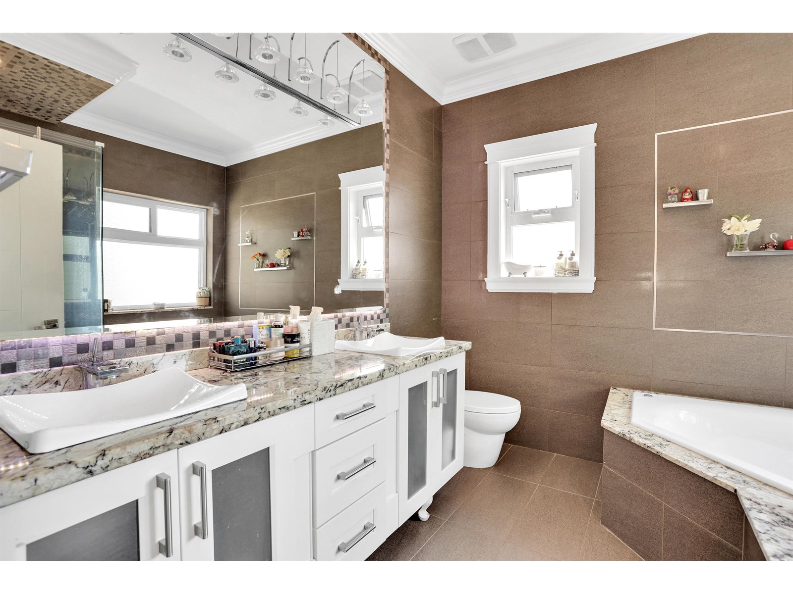 7677 117 STREET, Delta