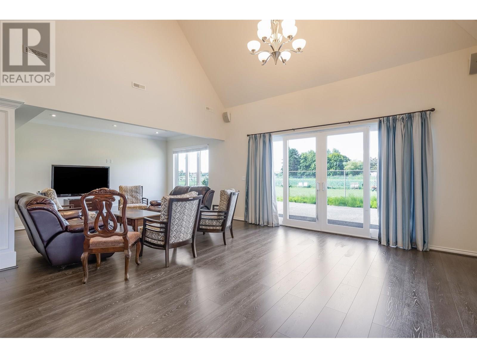 12351 GILBERT Road, Richmond