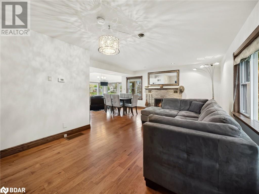 Photo 25 of 1012 Cowbell Lane, Severn Bridge ON