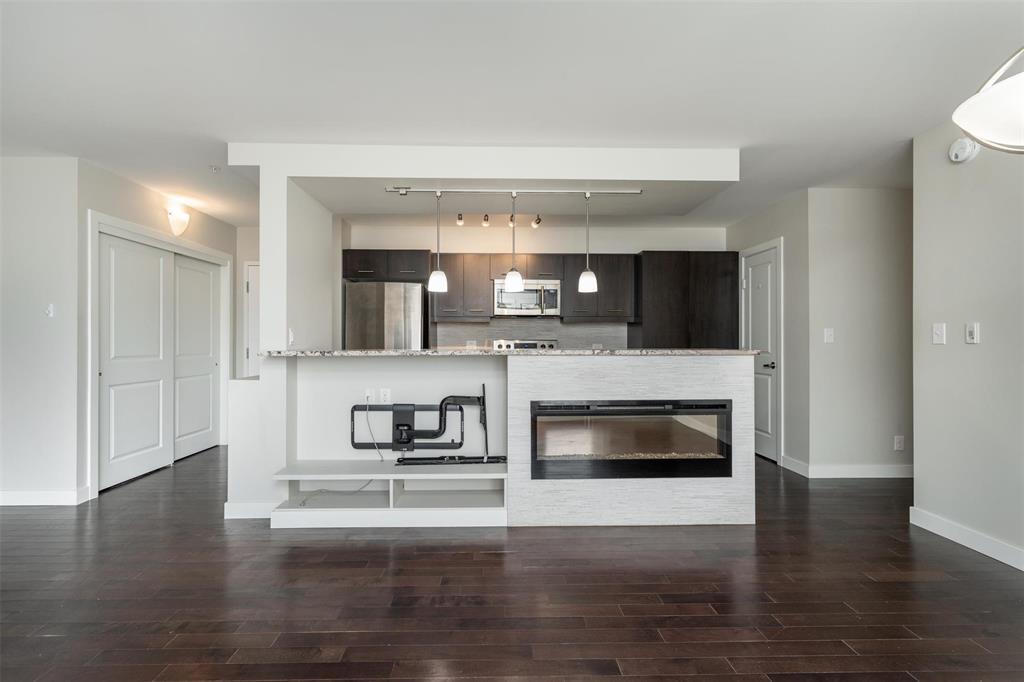 Photo 3 of 103 10 Linden Ridge Drive, Winnipeg MB