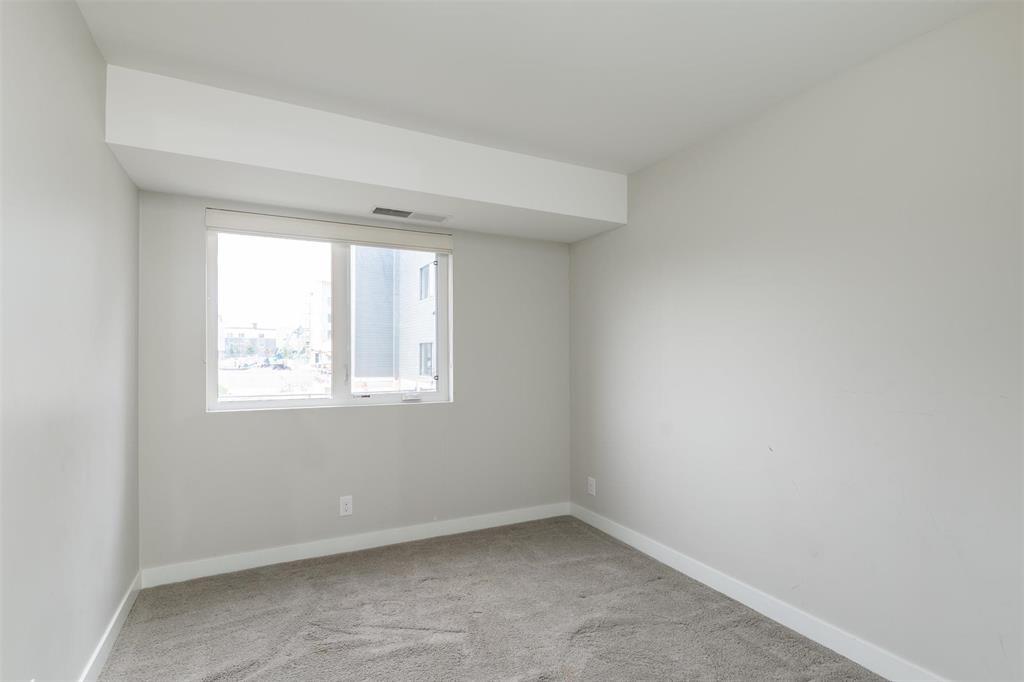 Photo 9 of 103 10 Linden Ridge Drive, Winnipeg MB