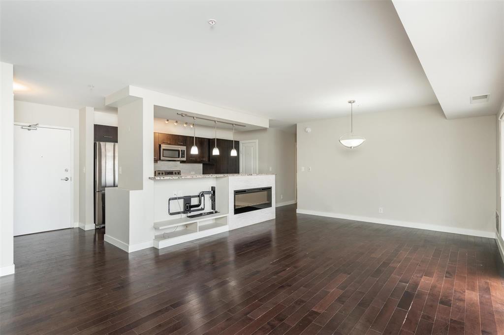 Photo 1 of 103 10 Linden Ridge Drive, Winnipeg MB