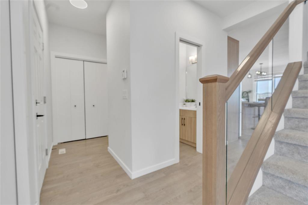 Photo 6 of 63 Mulberry Creek Drive, Winnipeg MB