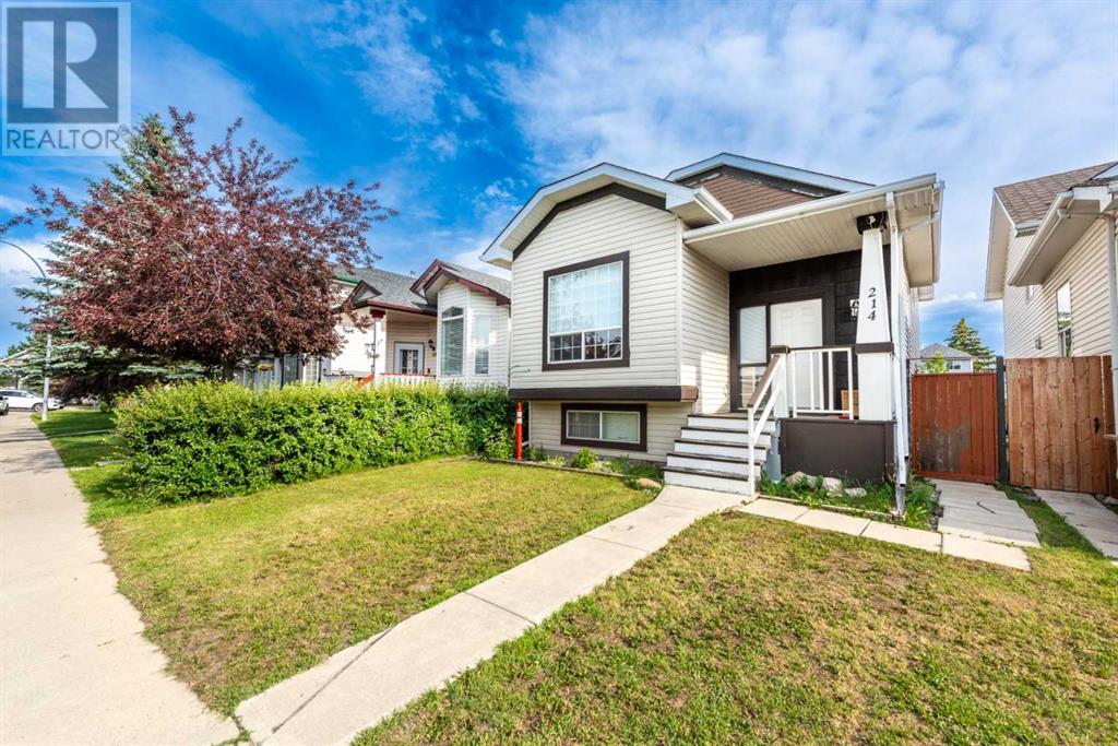 Single Family House 4 Level for Sale in  Erin Circle SE Erin Woods Calgary 