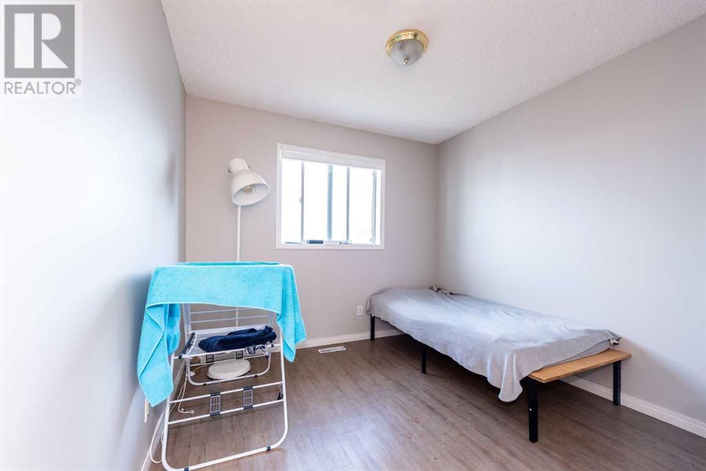 Single Family House 4 Level for Sale in  Erin Circle SE Erin Woods Calgary 