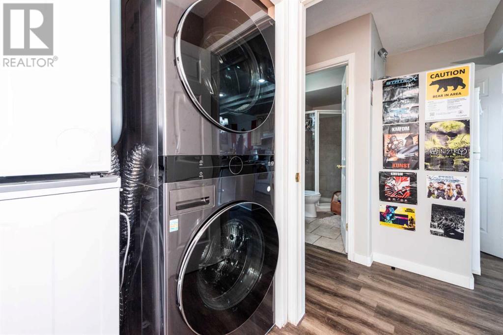 Single Family House 4 Level for Sale in  Erin Circle SE Erin Woods Calgary 