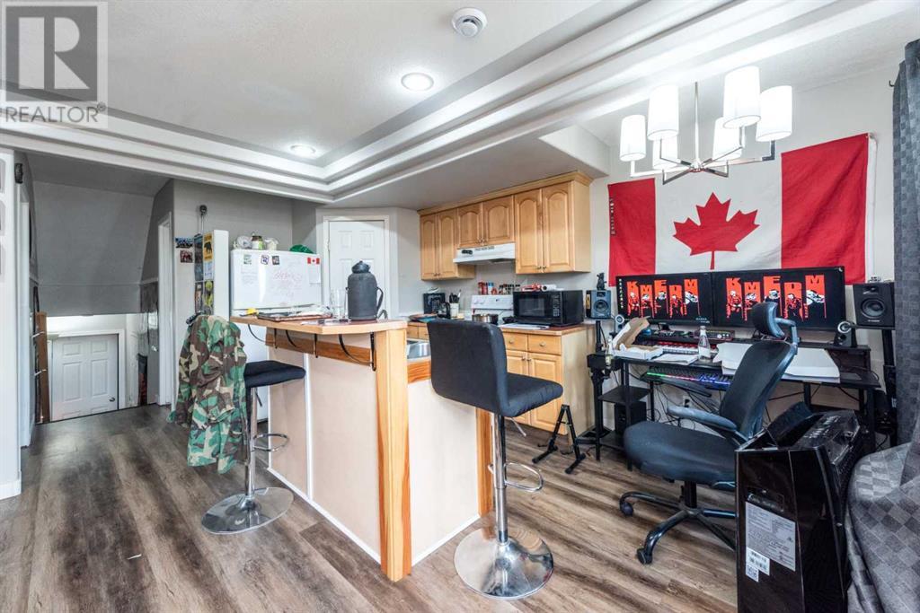 Single Family House 4 Level for Sale in  Erin Circle SE Erin Woods Calgary 