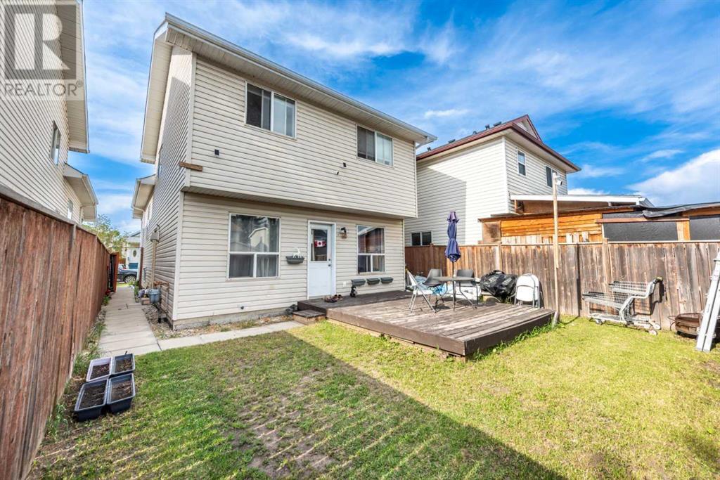 Single Family House 4 Level for Sale in  Erin Circle SE Erin Woods Calgary 