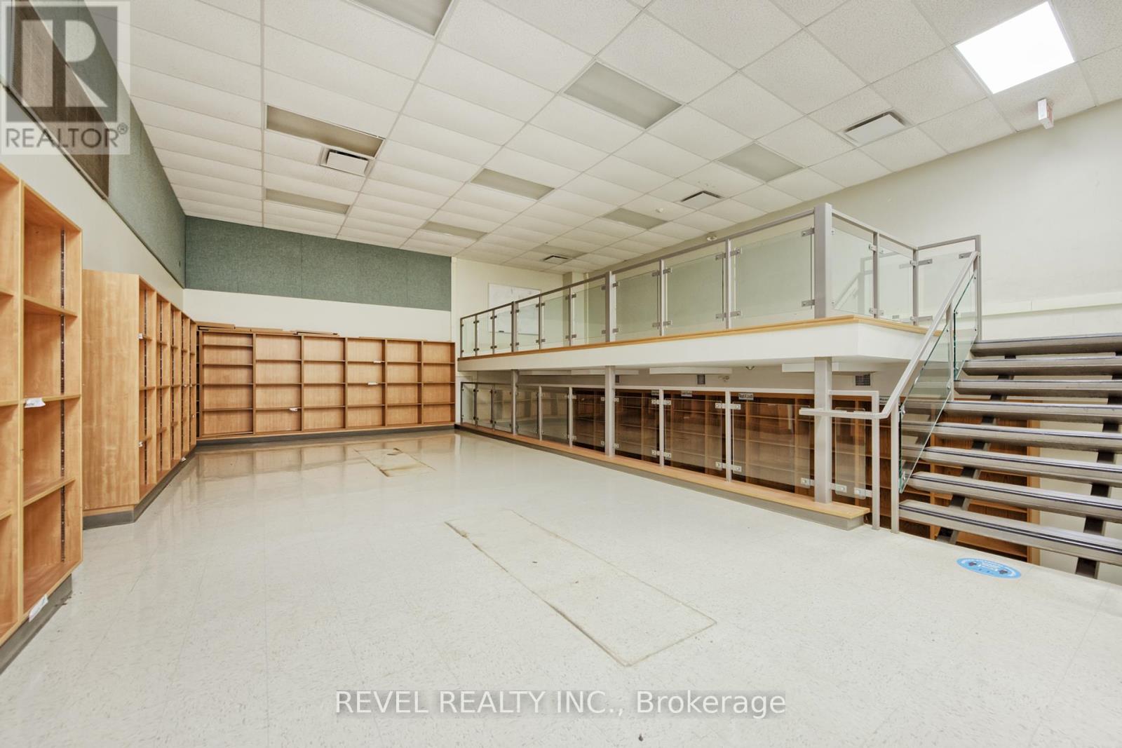 Photo 18 of 45 Randall Avenue, Hamilton ON