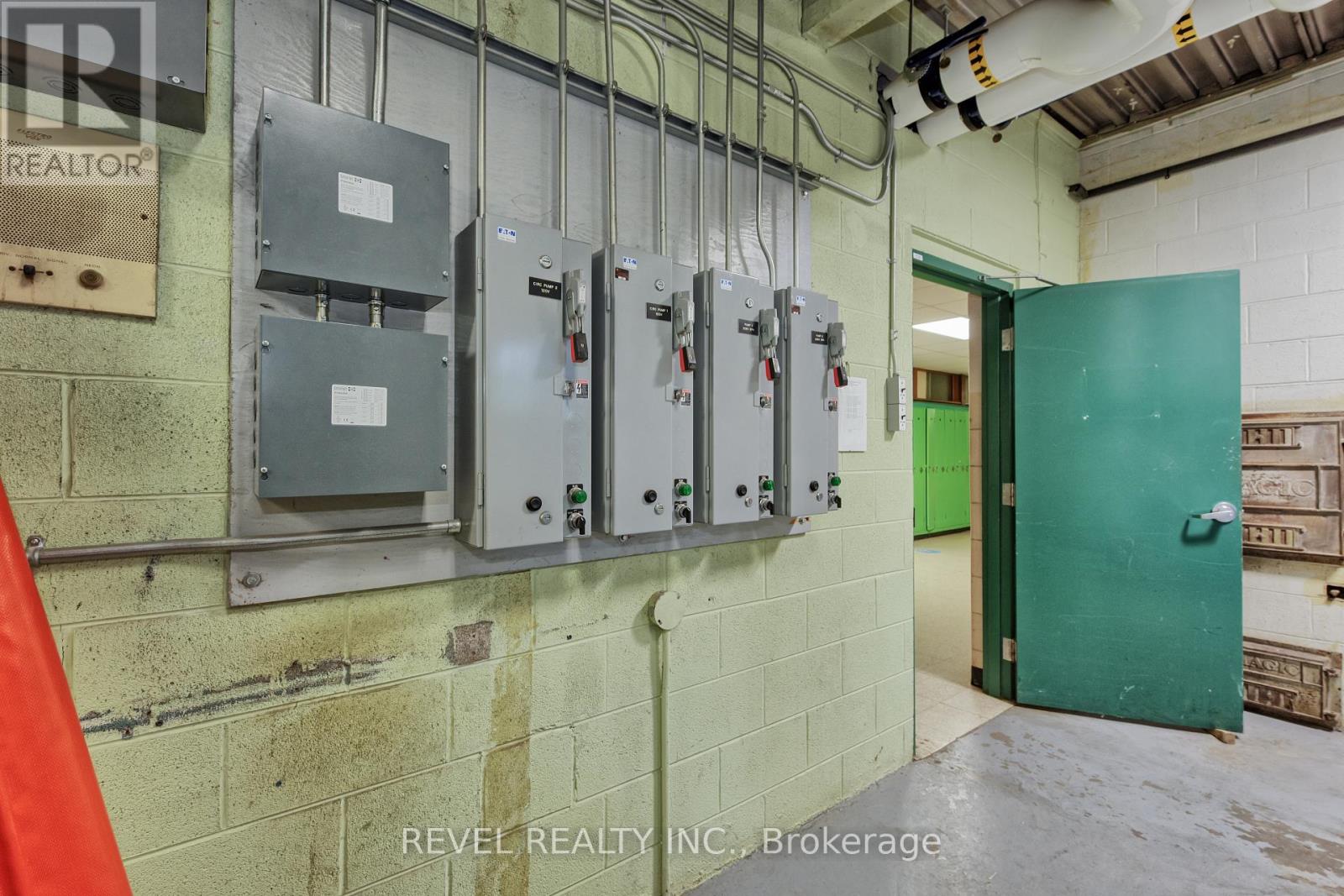 Photo 33 of 45 Randall Avenue, Hamilton ON