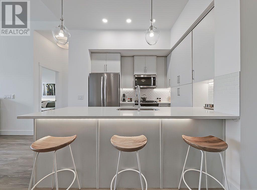 108, 38 Quarry Gate SE, Calgary, Alberta