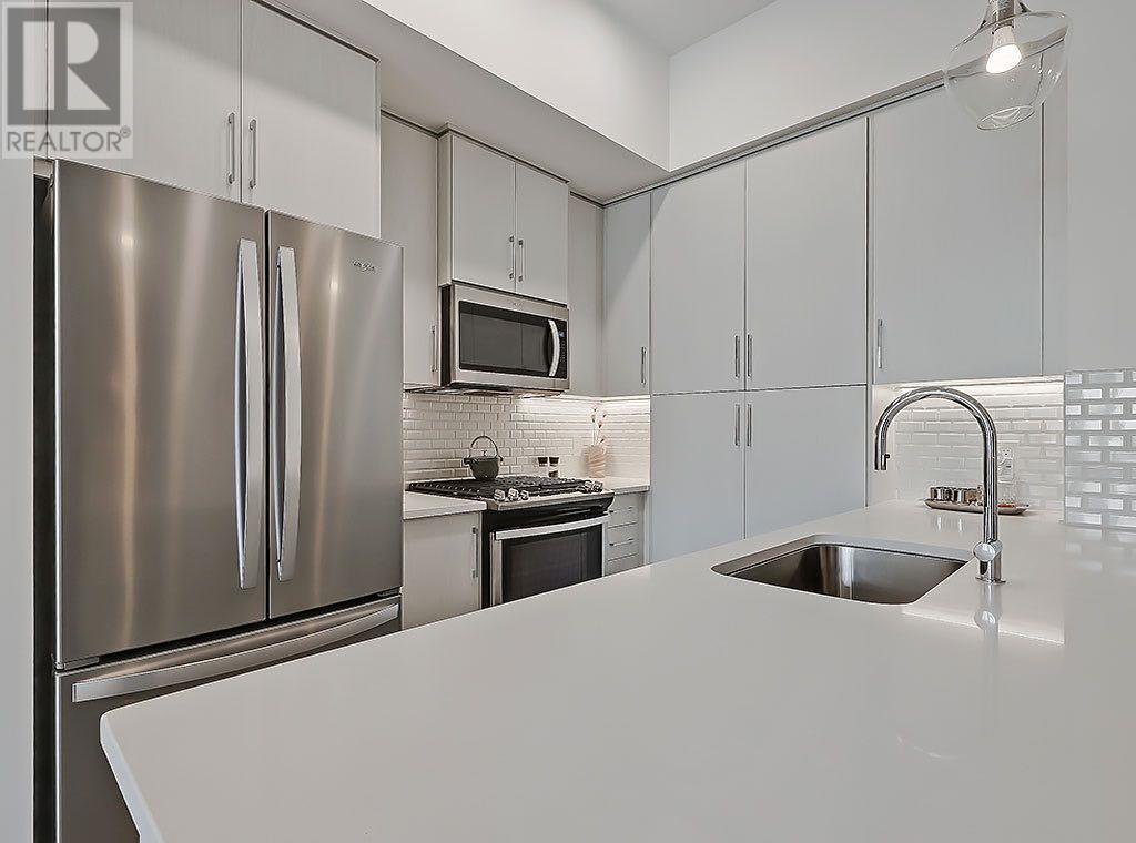 Single Family House for Sale in   Quarry Gate SE Douglasdale/Glen Calgary 