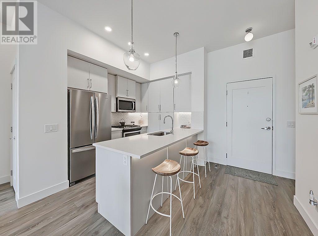 Single Family House for Sale in   Quarry Gate SE Douglasdale/Glen Calgary 