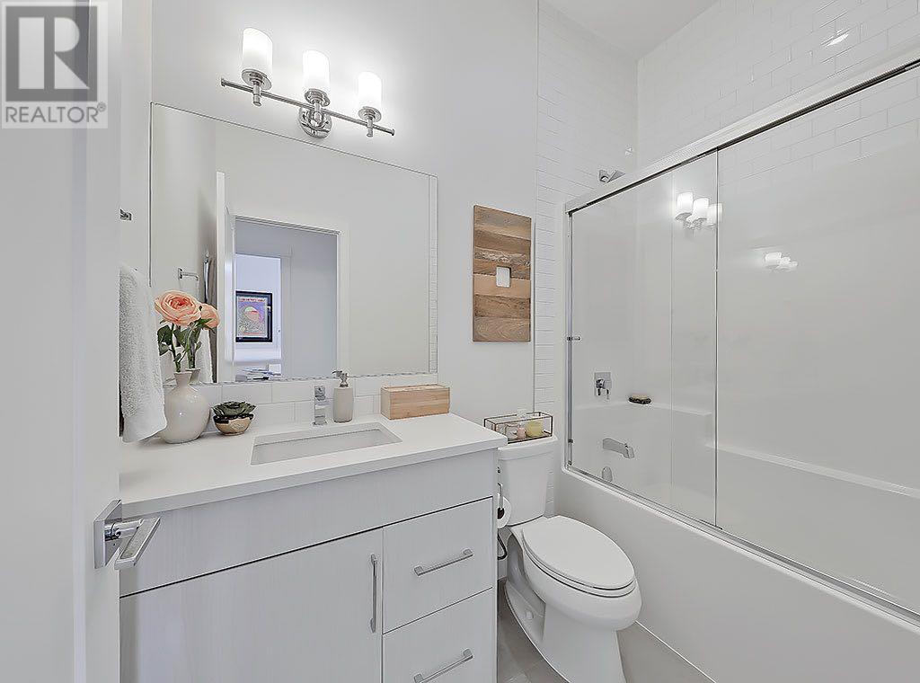 Single Family House for Sale in   Quarry Gate SE Douglasdale/Glen Calgary 
