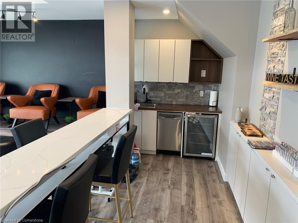 Photo 8 of 530 North Service Road Unit 4, Grimsby ON