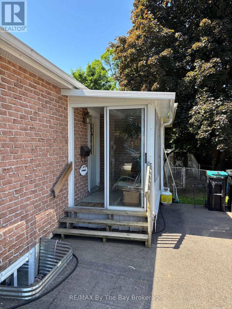 Photo 1 of 1033 Glen Bogie Crescent, Midland ON