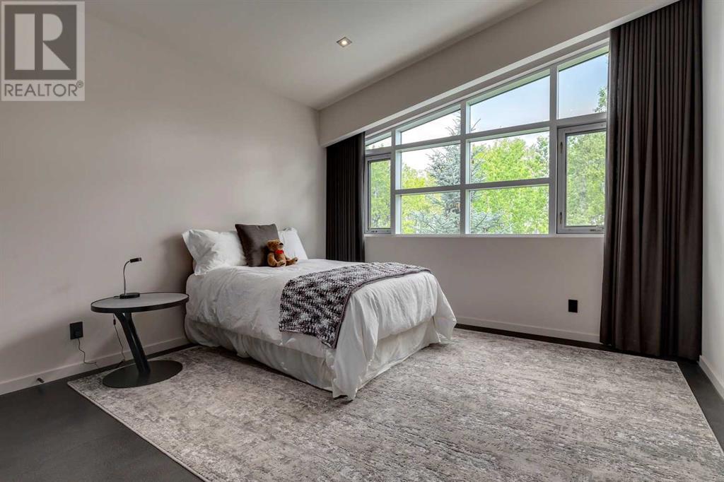 Single Family House for Sale in  Posthill Drive SW Springbank Hill Calgary 