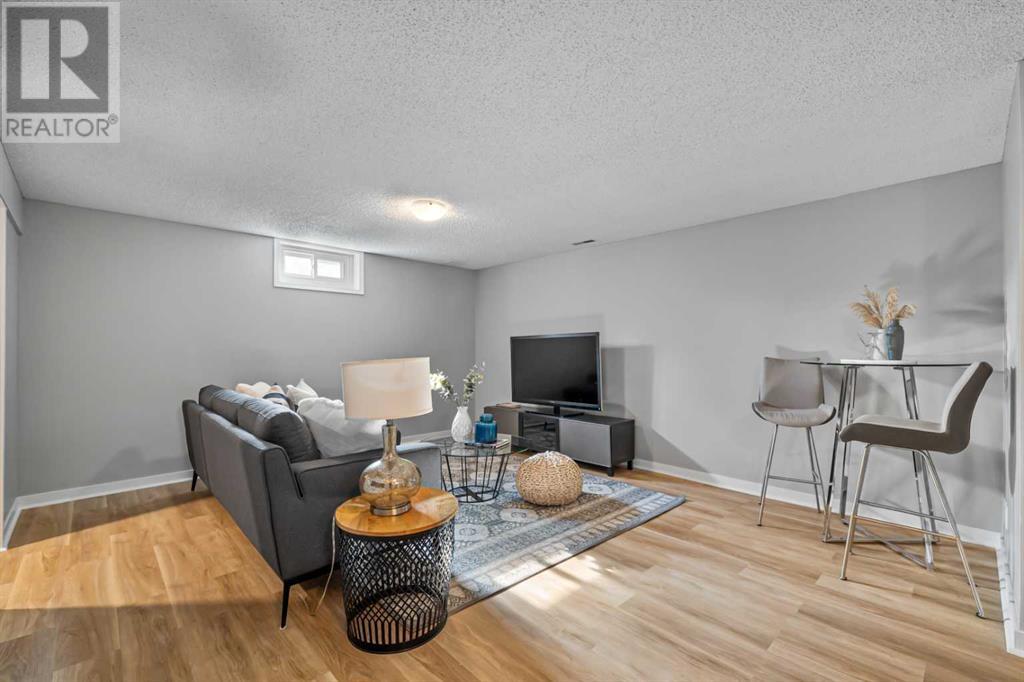 Single Family House for Sale in  Parkridge Green SE Parkland Calgary 